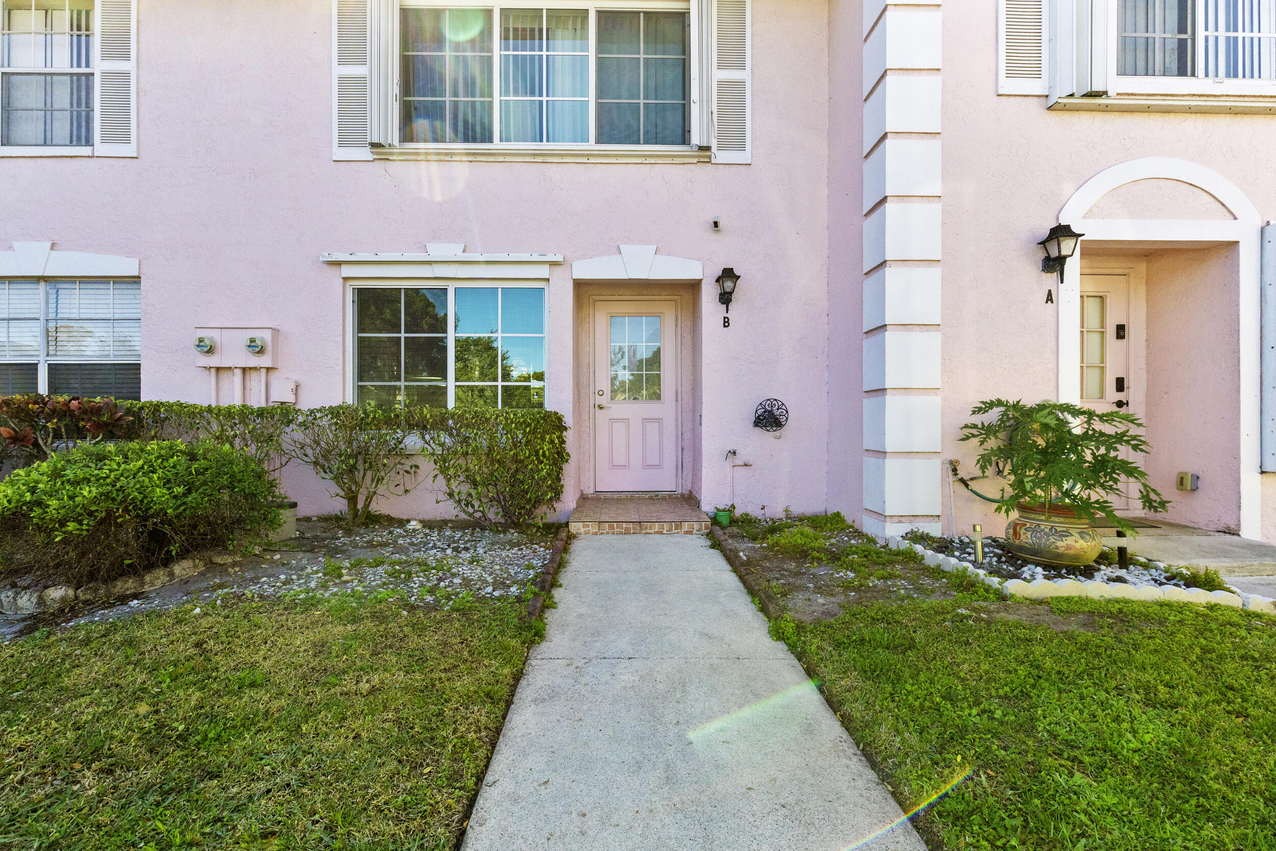 CHARTER CLUB OF PALM BEACH - Residential