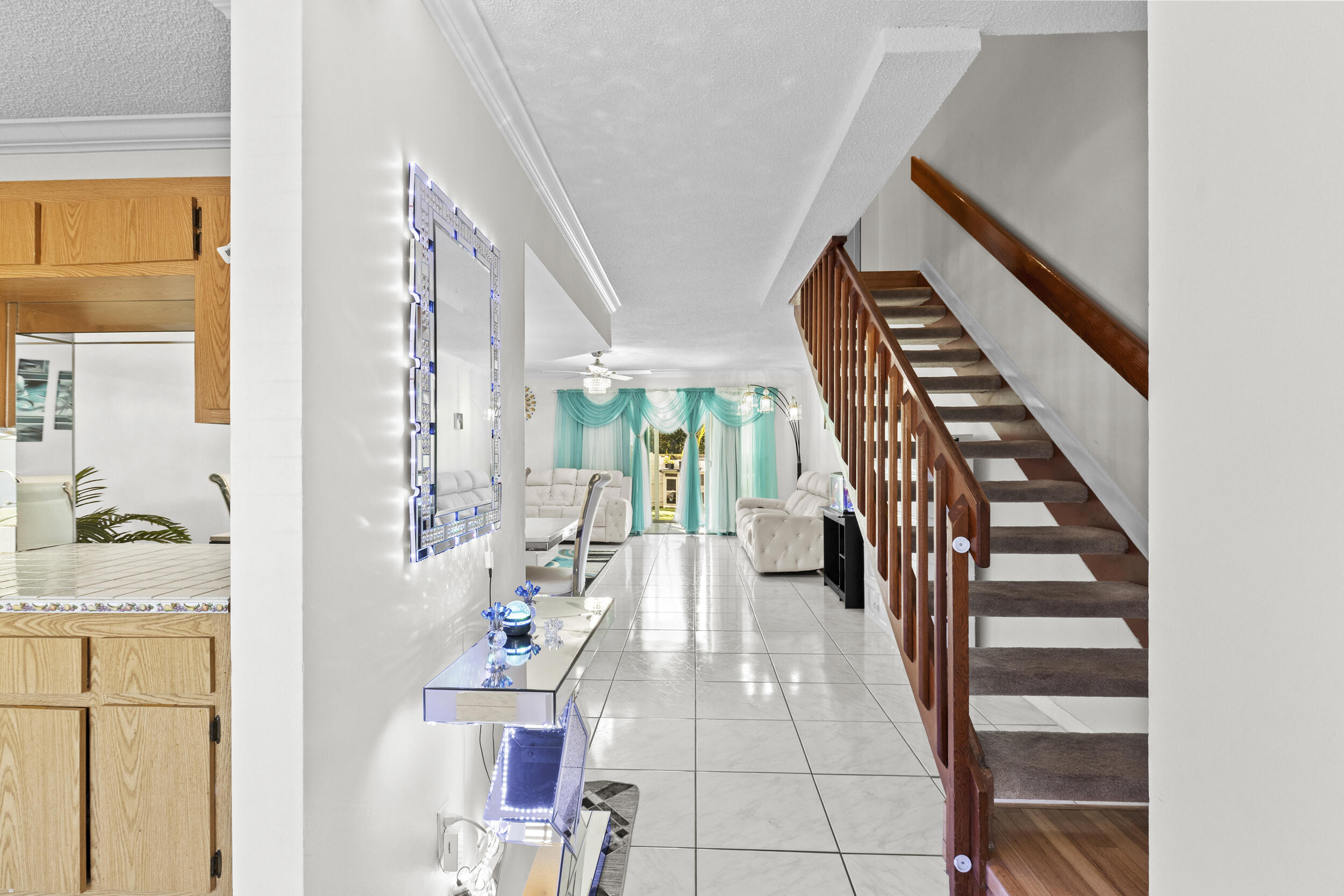 CHARTER CLUB OF PALM BEACH - Residential
