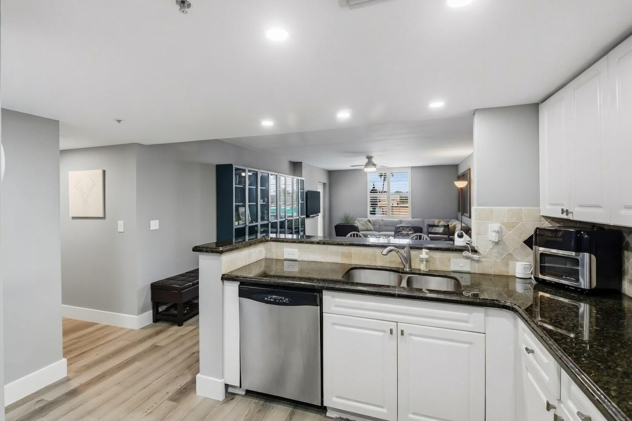 LAS OLAS BY THE RIVER CON - Residential