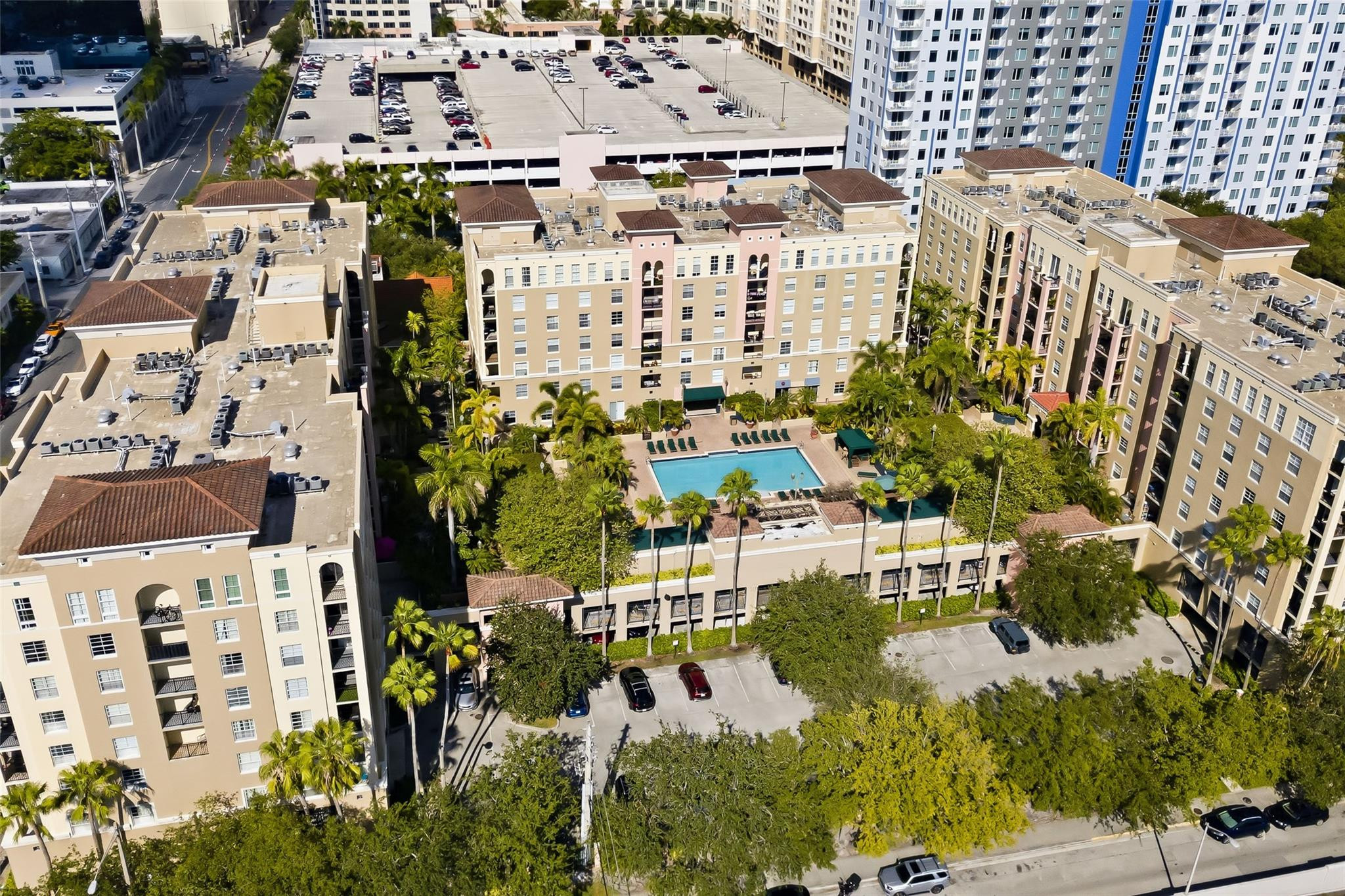 LAS OLAS BY THE RIVER CON - Residential