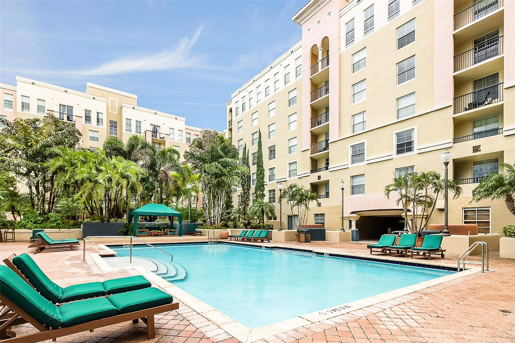 LAS OLAS BY THE RIVER CON - Residential