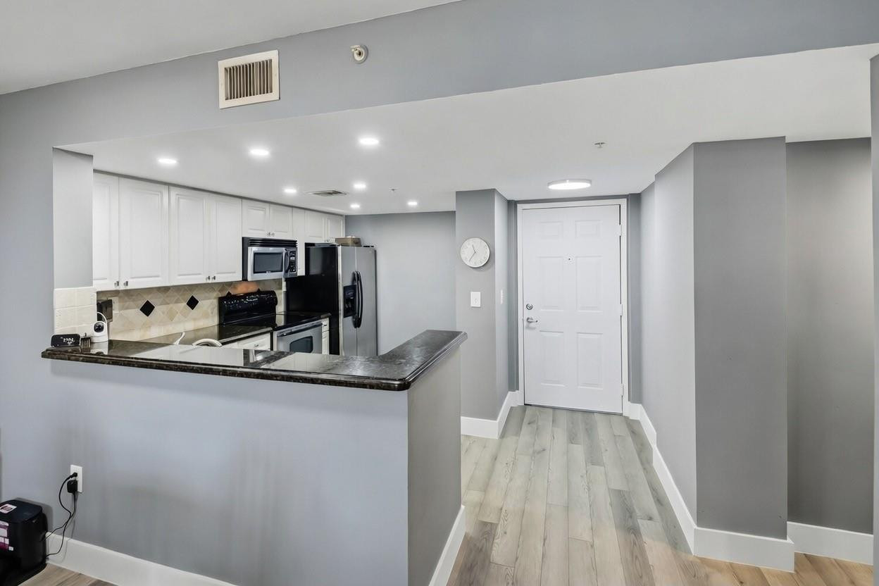 LAS OLAS BY THE RIVER CON - Residential