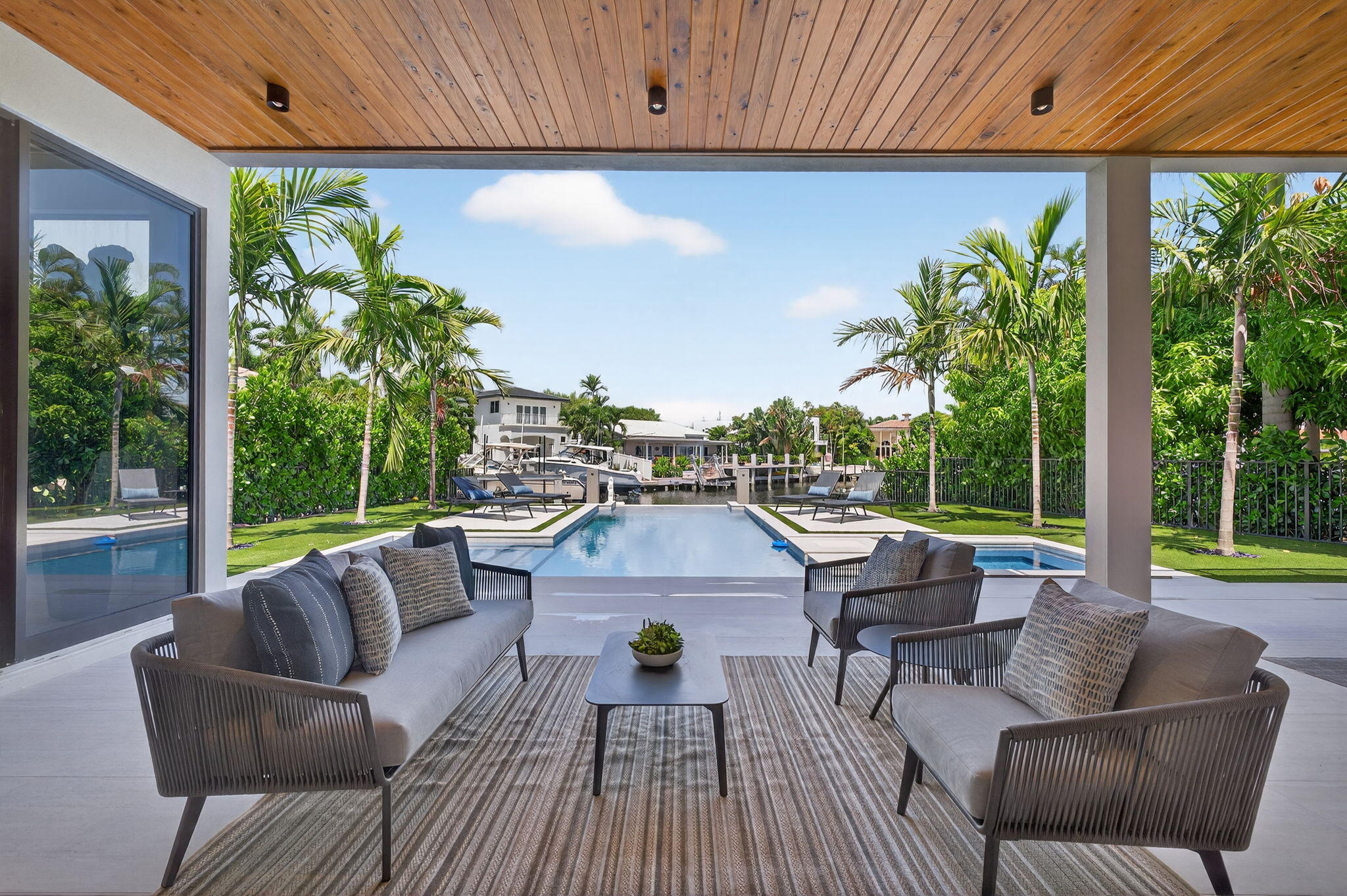 LAKE ROGERS ISLE UNIT A - Residential