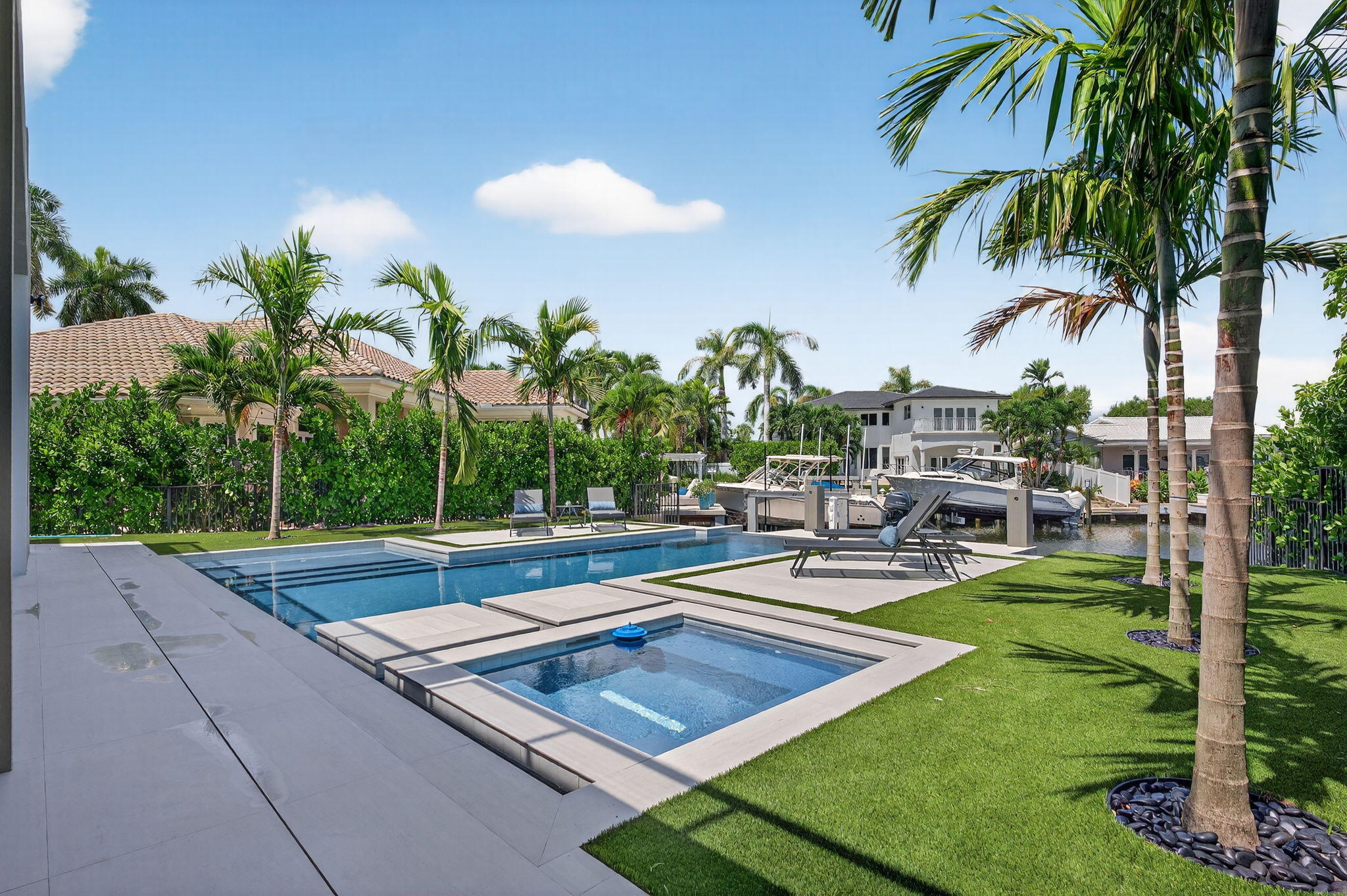 LAKE ROGERS ISLE UNIT A - Residential