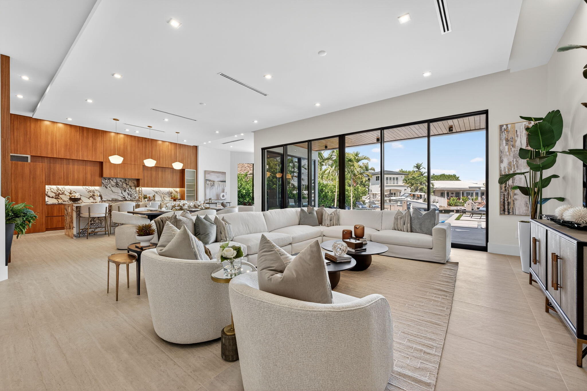 LAKE ROGERS ISLE UNIT A - Residential