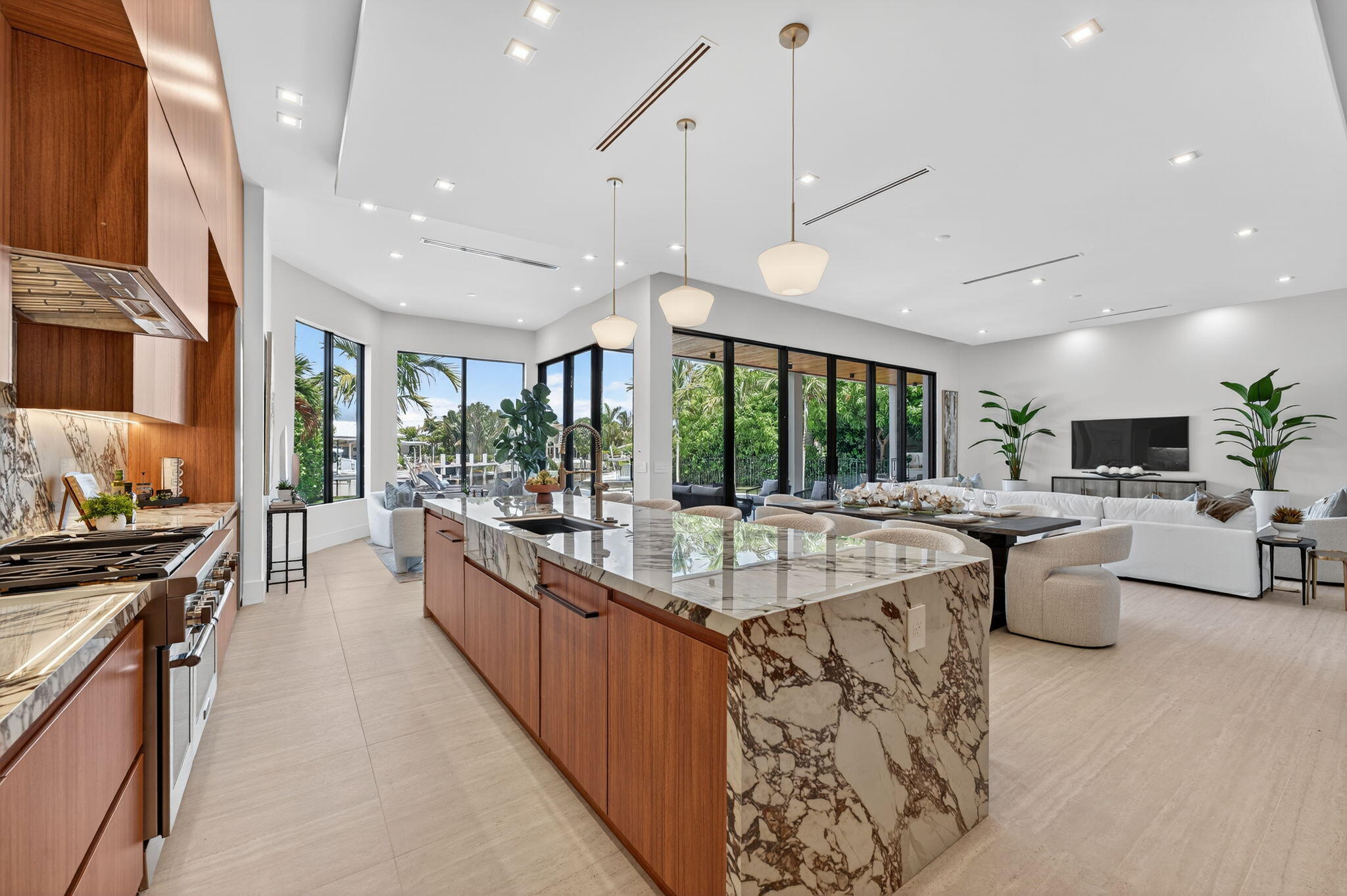 LAKE ROGERS ISLE UNIT A - Residential