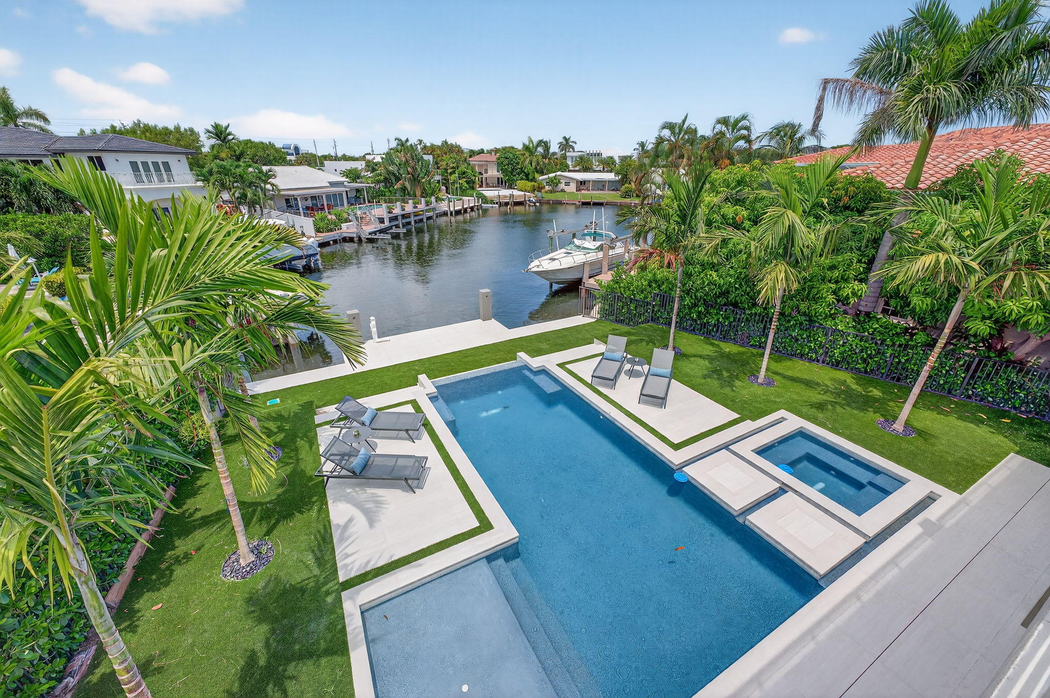 LAKE ROGERS ISLE UNIT A - Residential