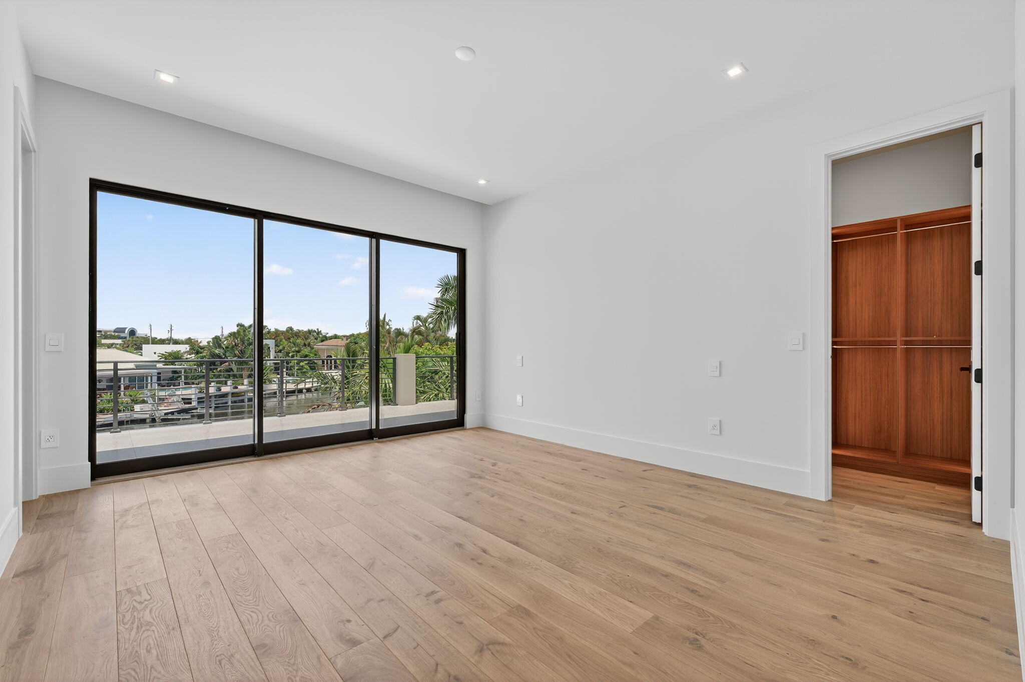 LAKE ROGERS ISLE UNIT A - Residential