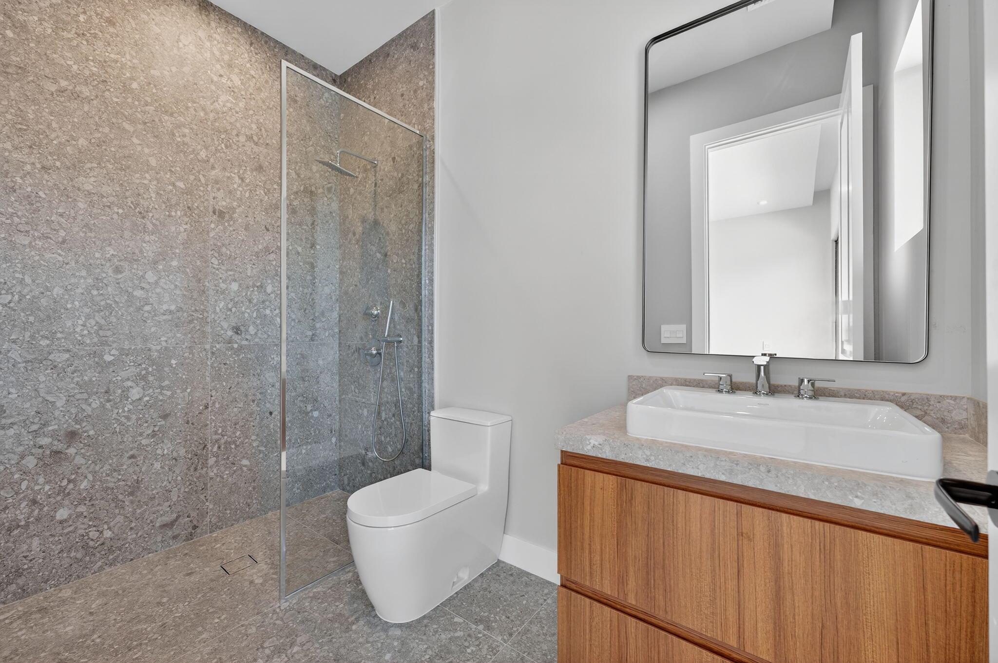 LAKE ROGERS ISLE UNIT A - Residential