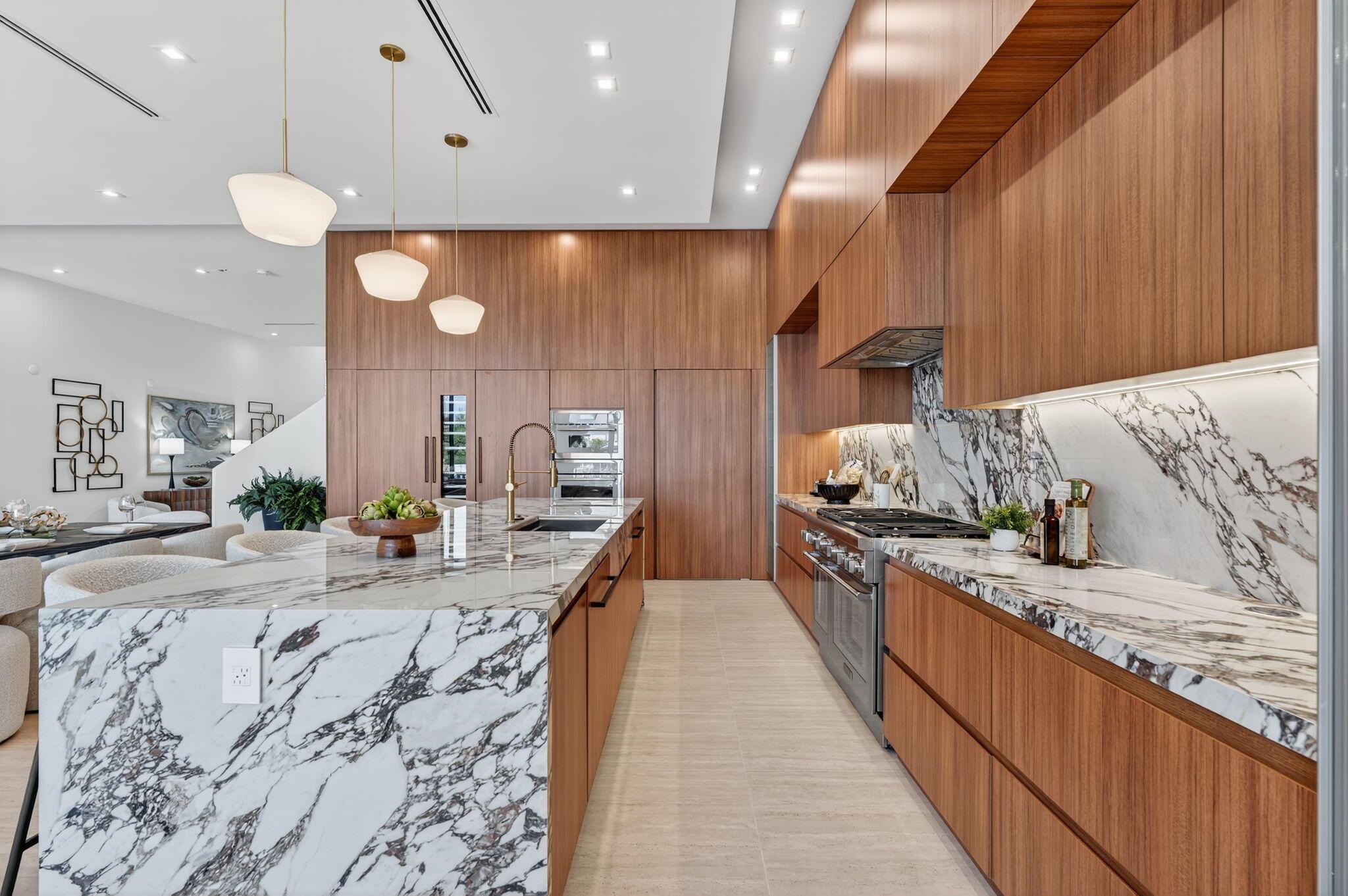 LAKE ROGERS ISLE UNIT A - Residential