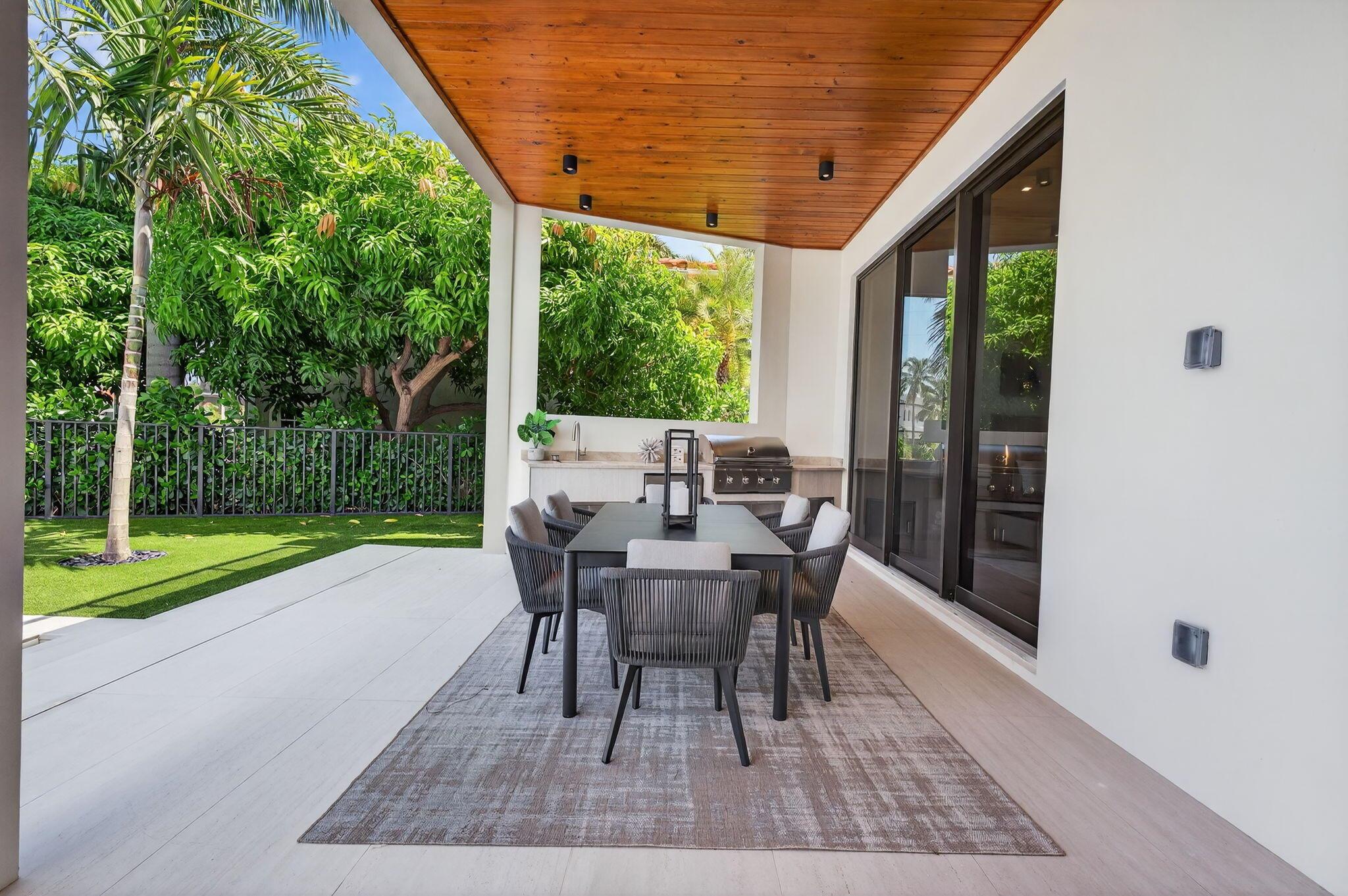 LAKE ROGERS ISLE UNIT A - Residential