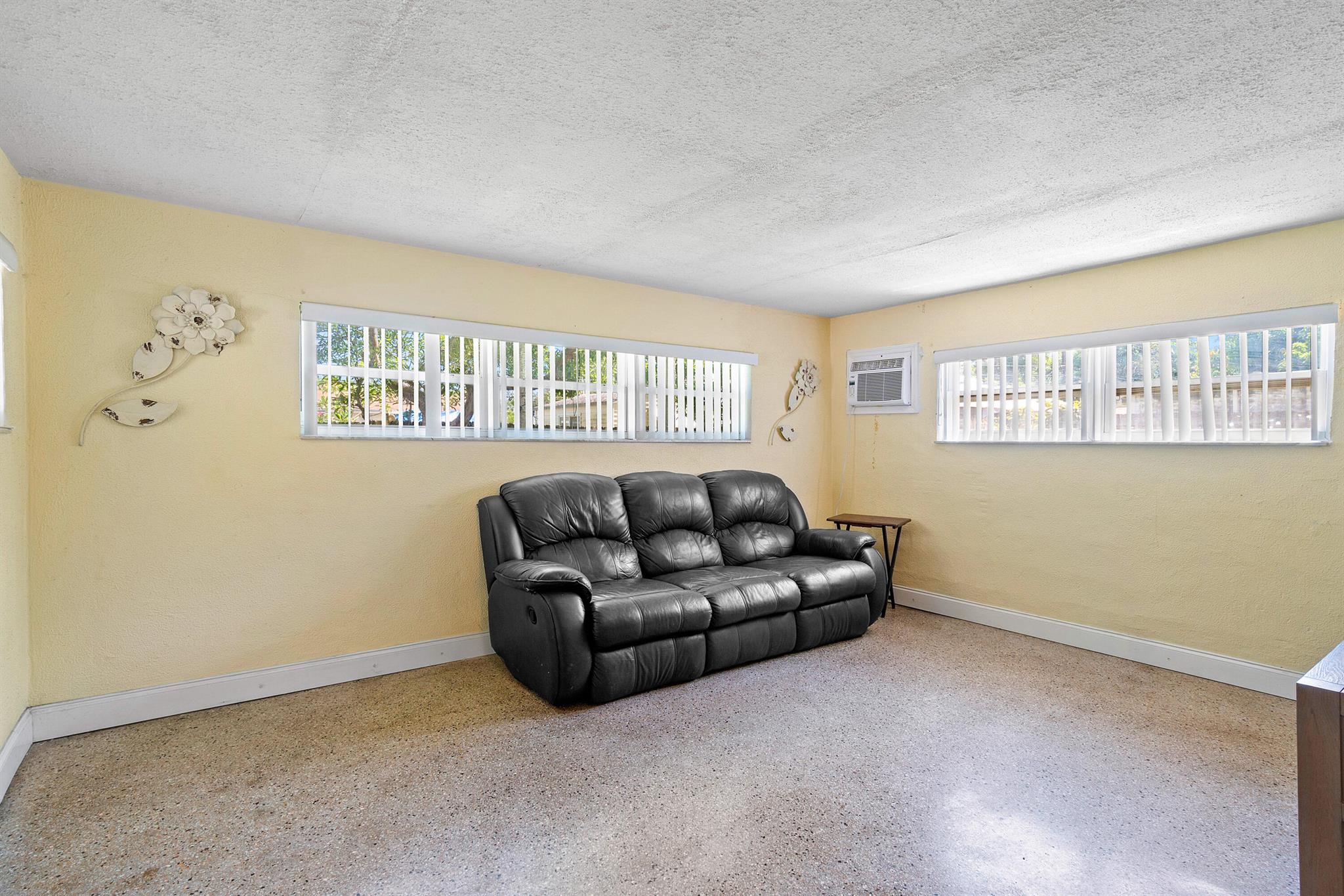 BROADVIEW PARK SEC 3 - Residential