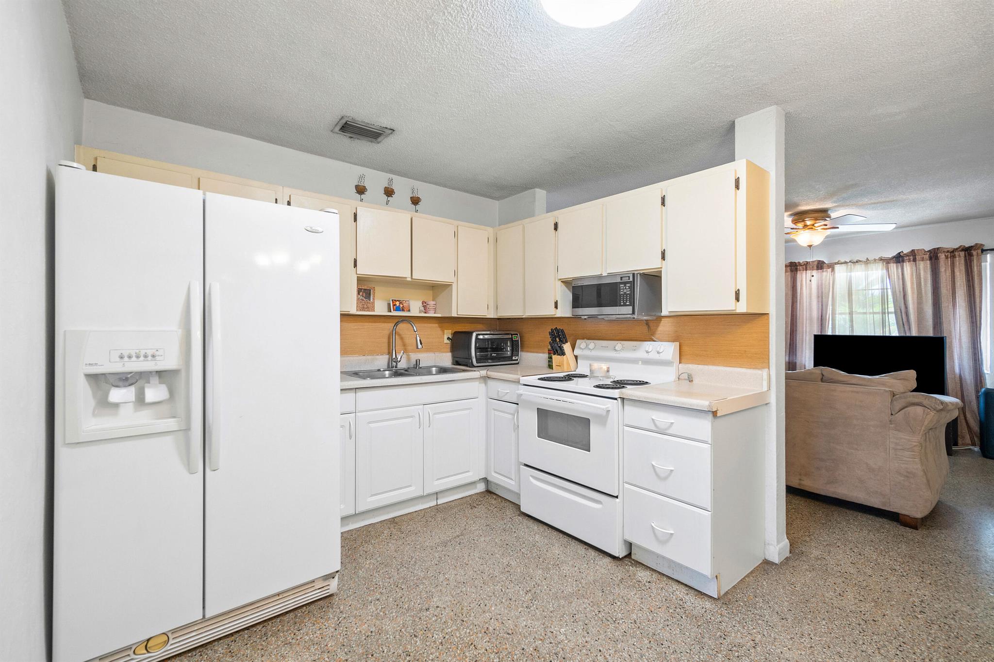 BROADVIEW PARK SEC 3 - Residential