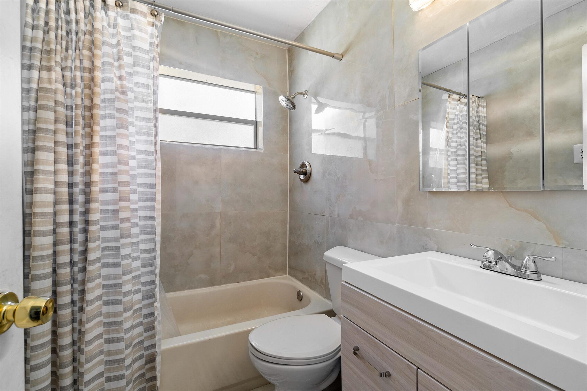 BROADVIEW PARK SEC 3 - Residential