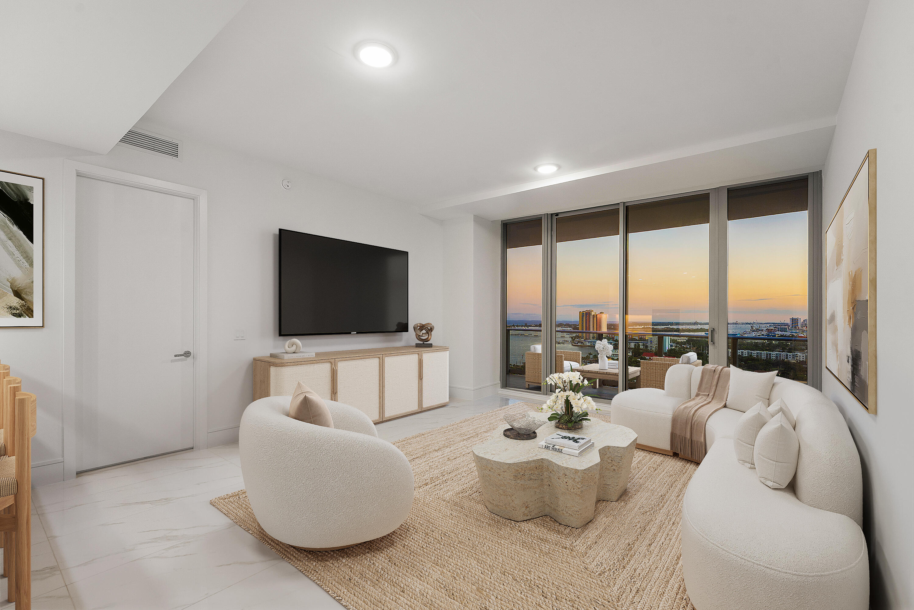 NAUTILUS 220 CONDOMINIUM - Residential