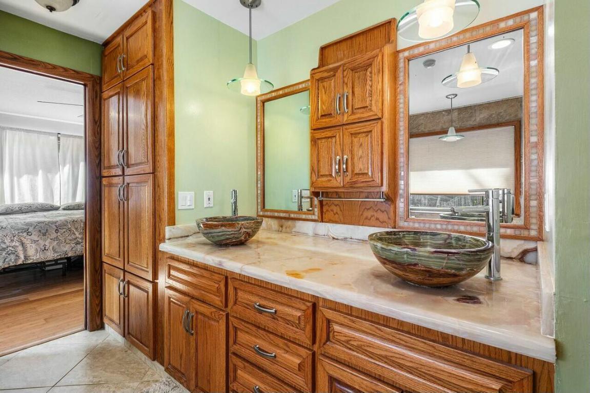 PALM BEACH RANCHETTES - Residential Lease