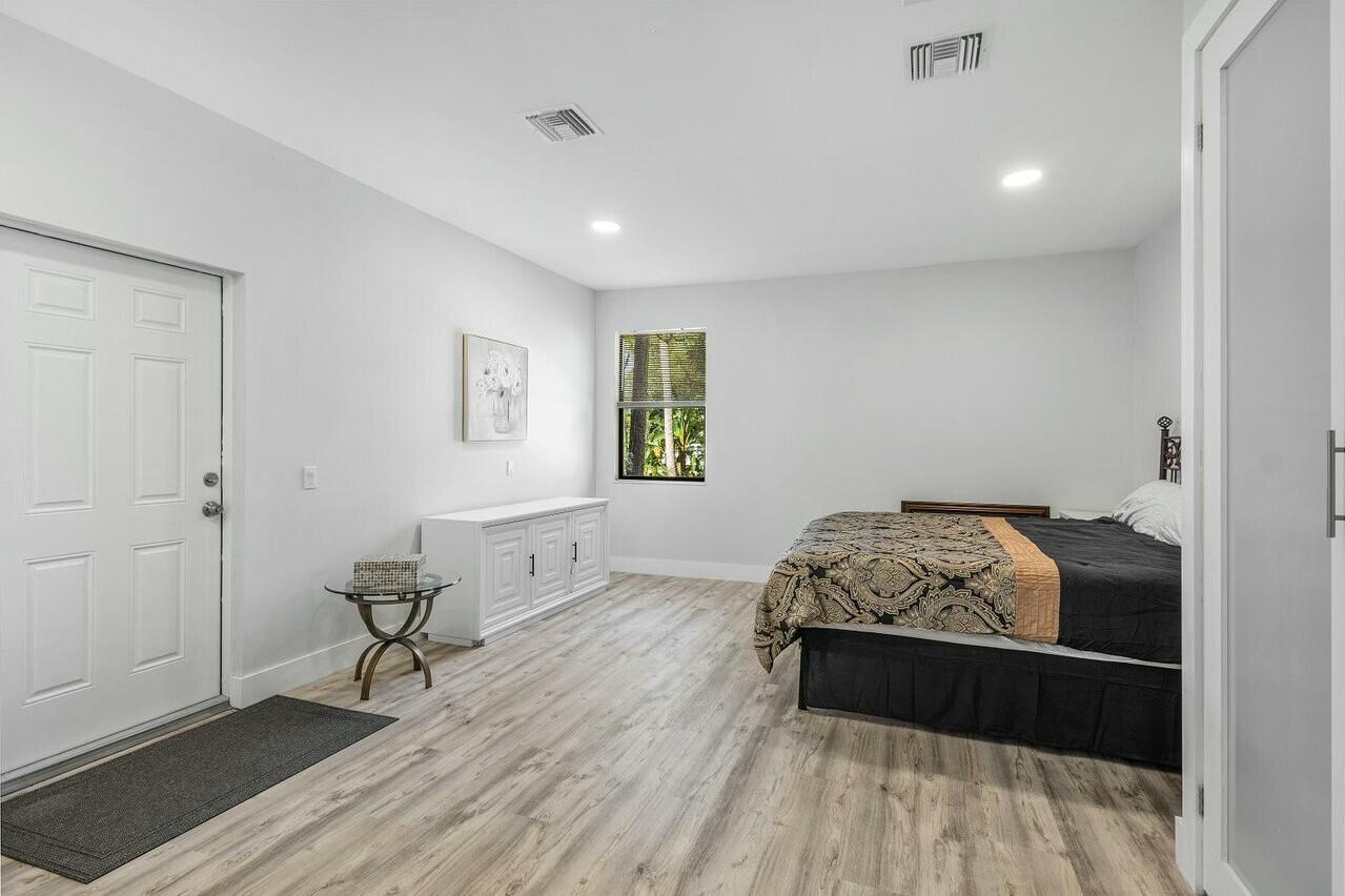 PALM BEACH RANCHETTES - Residential Lease