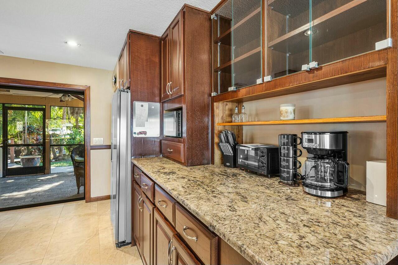 PALM BEACH RANCHETTES - Residential Lease