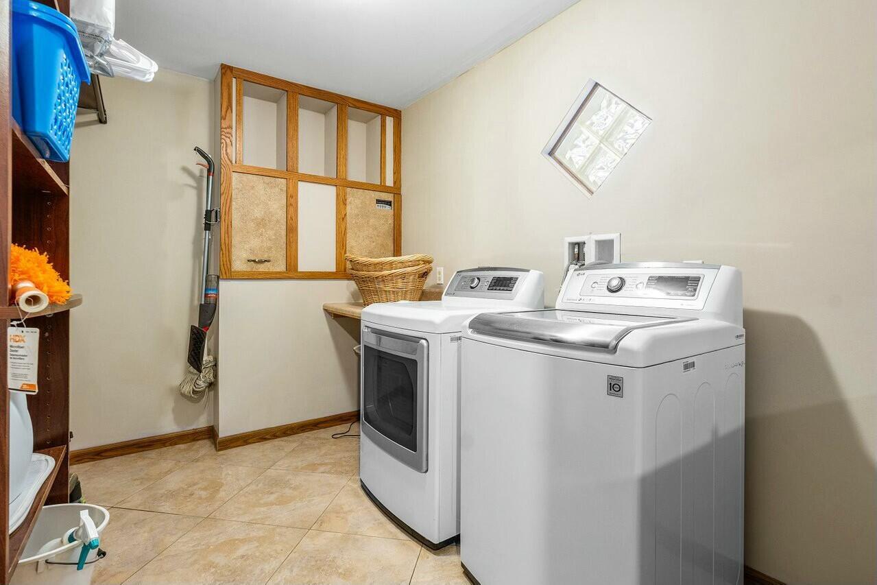 PALM BEACH RANCHETTES - Residential Lease