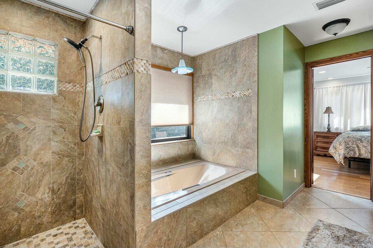 PALM BEACH RANCHETTES - Residential Lease