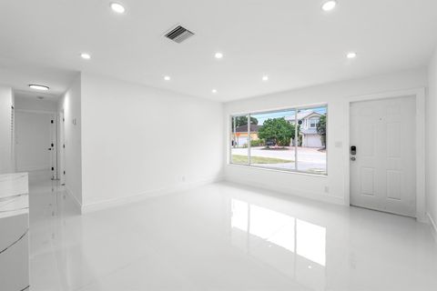 A home in Wilton Manors