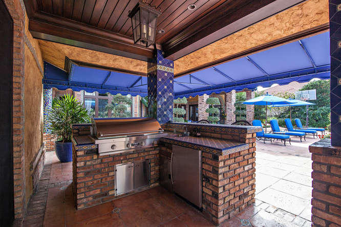 FRENCHMANS CREEK - Residential