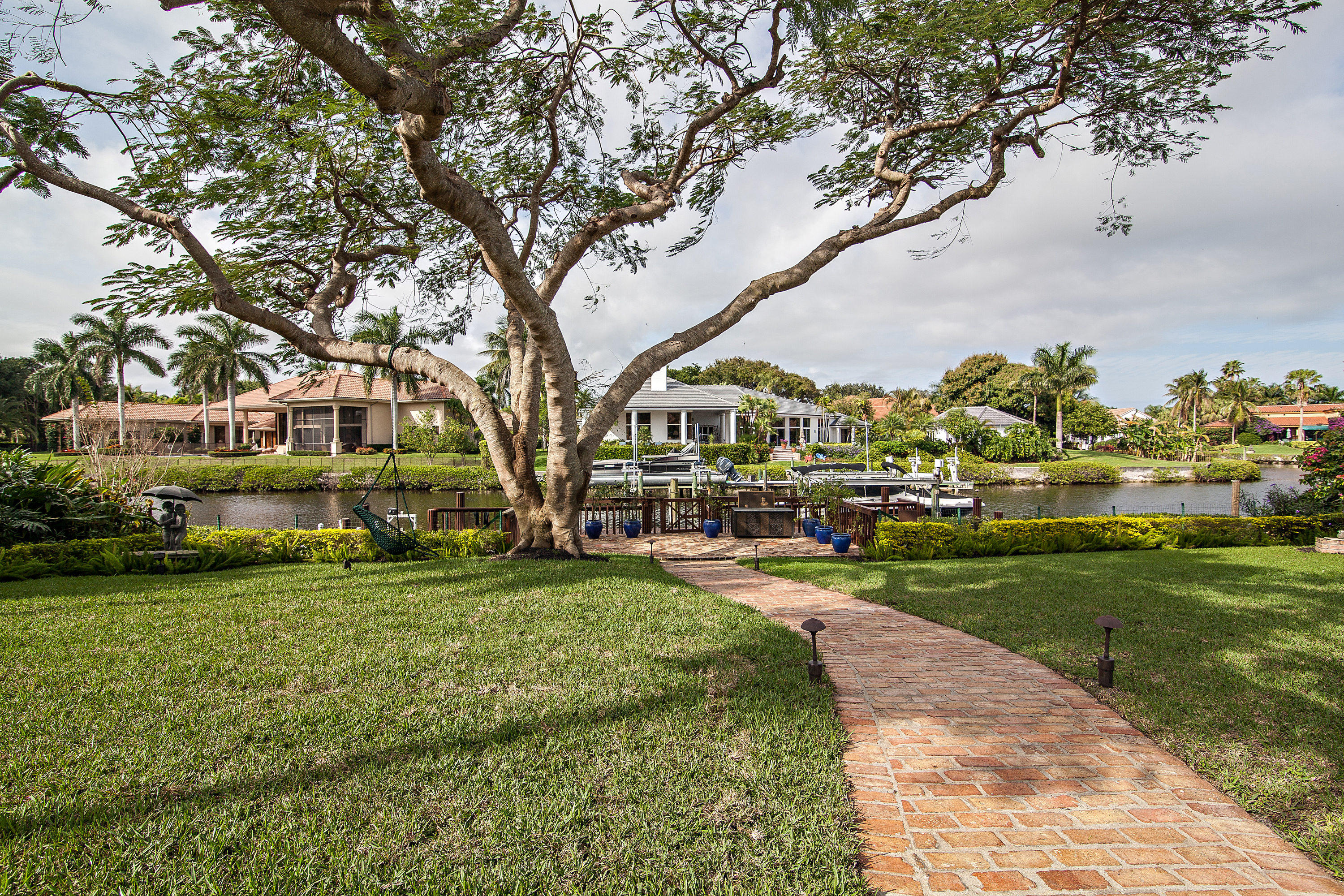 FRENCHMANS CREEK - Residential