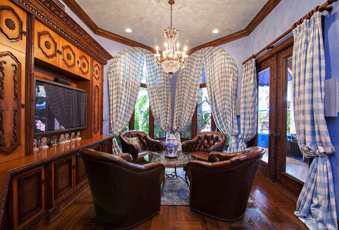 FRENCHMANS CREEK - Residential