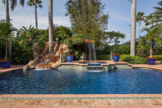 FRENCHMANS CREEK - Residential