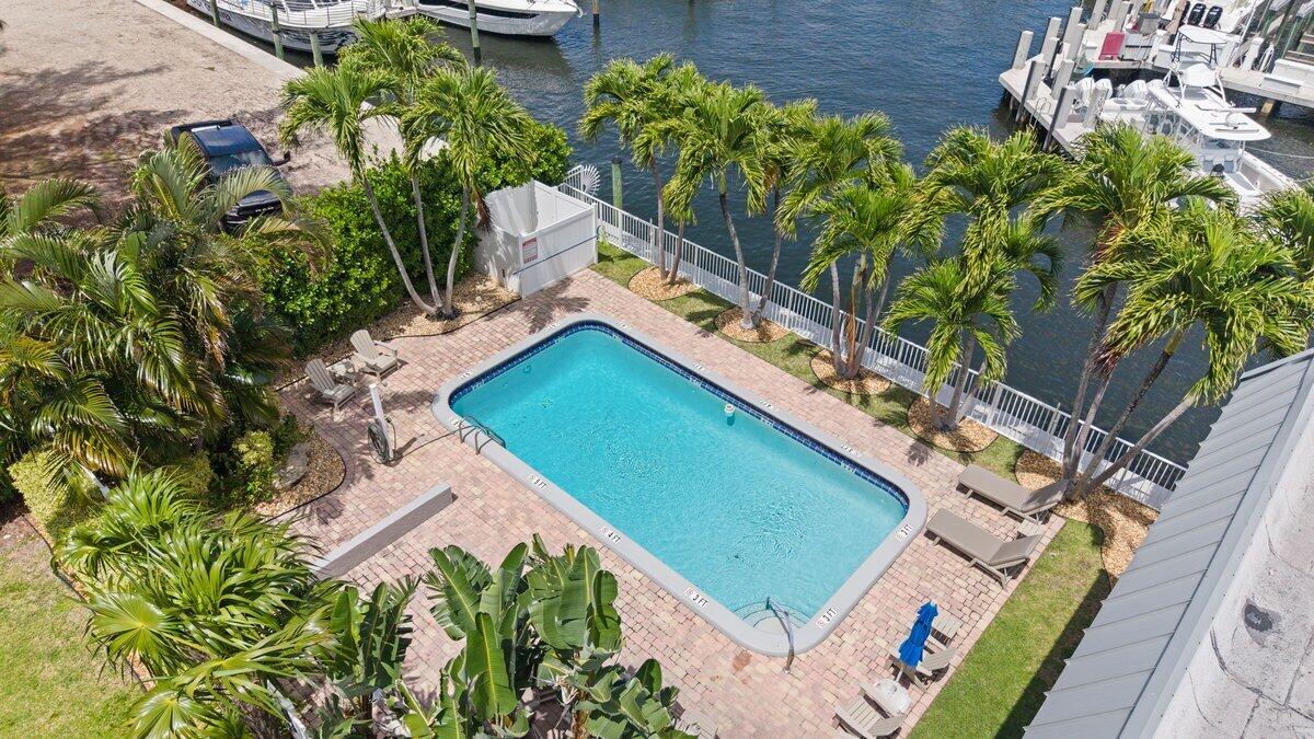 THOMAS LANDINGS CONDO - Residential