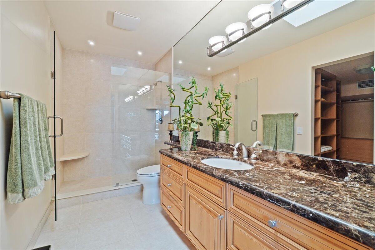 THOMAS LANDINGS CONDO - Residential