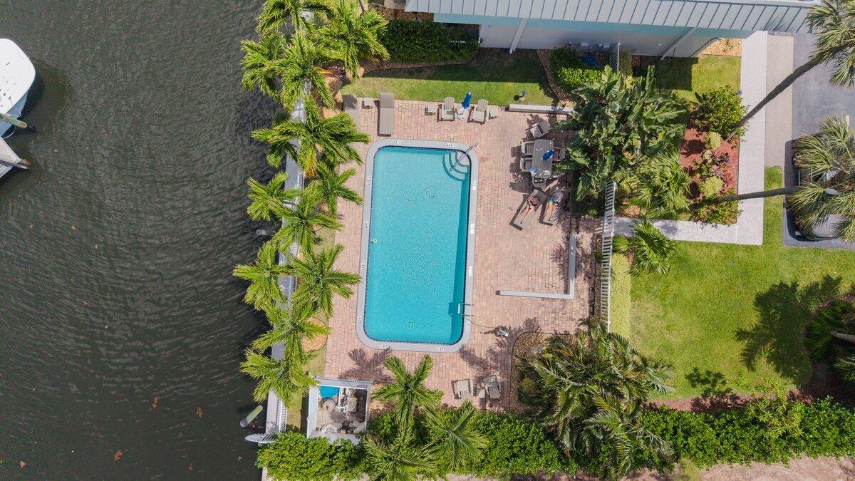 THOMAS LANDINGS CONDO - Residential