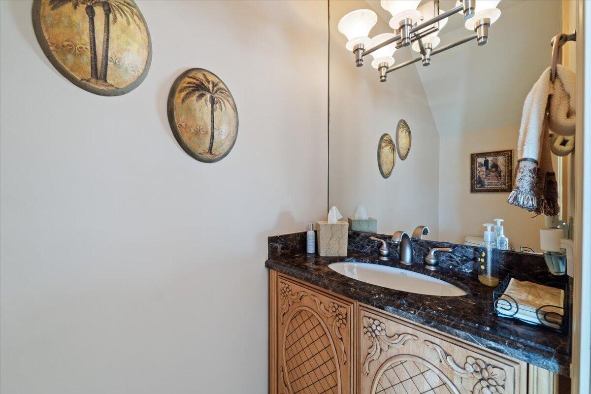 THOMAS LANDINGS CONDO - Residential