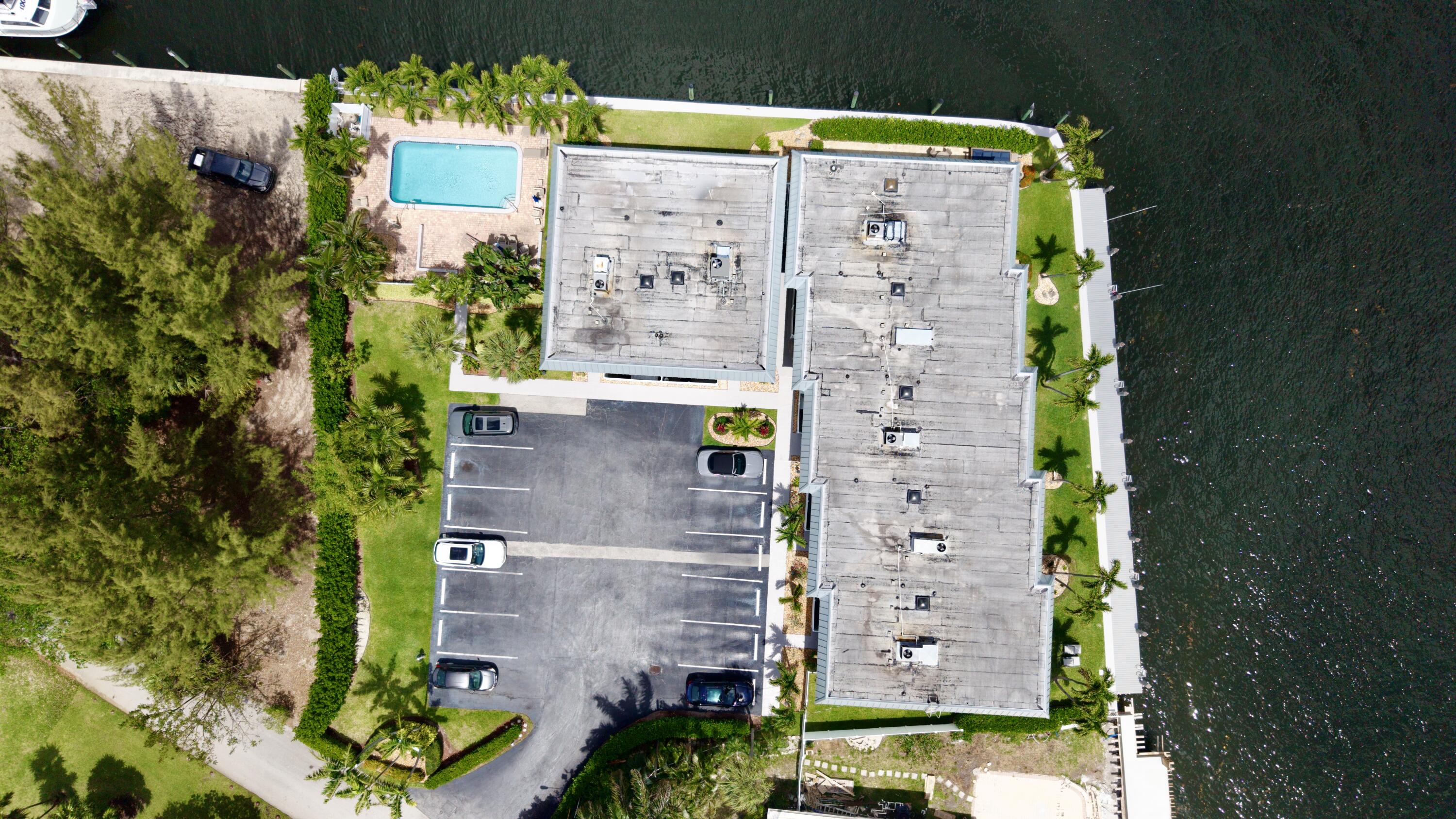 THOMAS LANDINGS CONDO - Residential