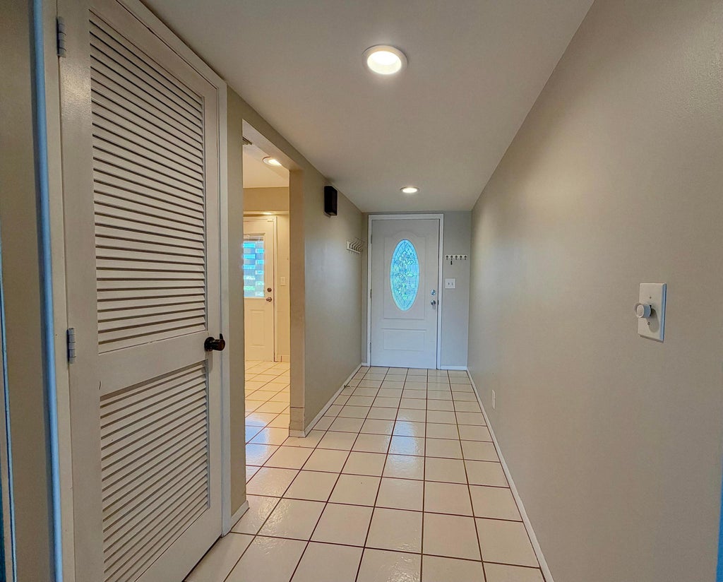 Photo of 3050 NE 16TH Avenue #505, Oakland Park, FL 33334 (MLS # B26094738)