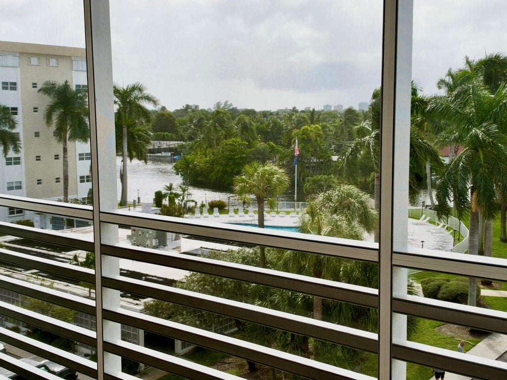 Photo of 3050 NE 16TH Avenue #505, Oakland Park, FL 33334 (MLS # B26094738)