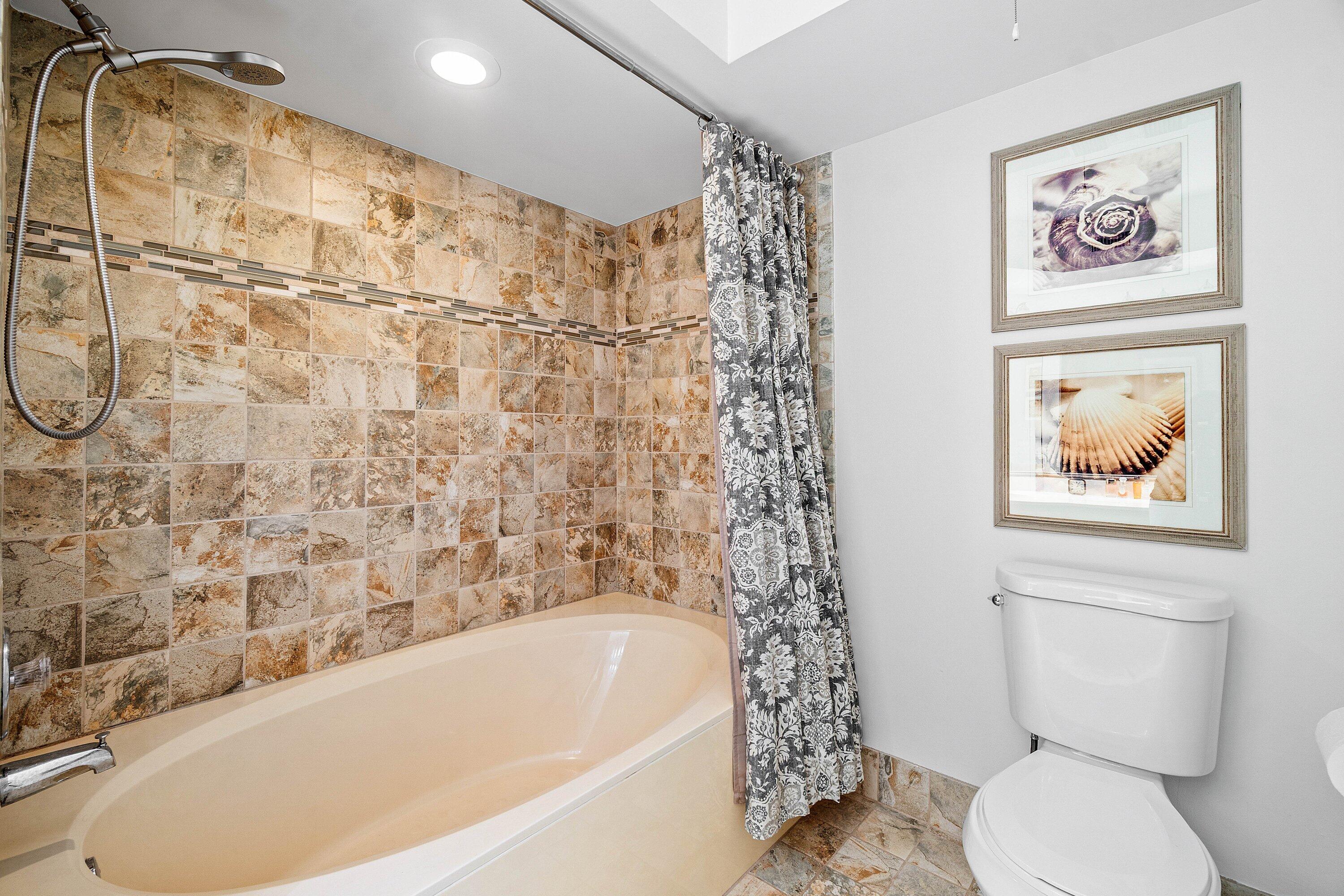 QUAIL RUN CONDO ONE - Residential