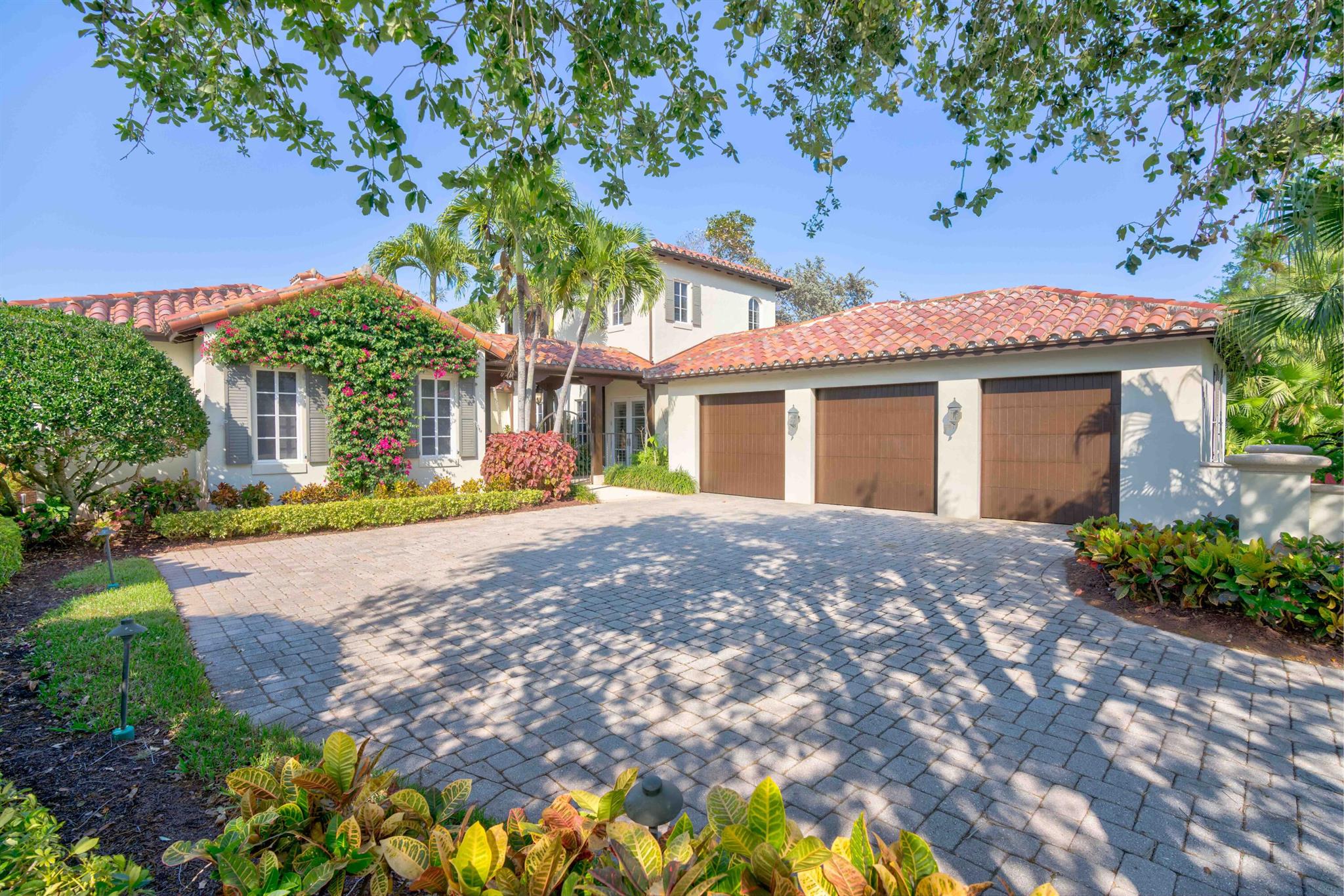 Incredible furnished, 4 bedroom, 4 and a half bath home in Jupiter has been updated and improved recently. The spacious private patio and pool area have been extended. Enjoy a glass of wine at the fire pit overlooking the golf course and pond. Great fenced in yard and private putting green. Trump National is located just off Donald Ross Road and close to the airport, shopping, great restaurants and so much more. Make an appointment to check out this spectacular home today! Please call with any questions.