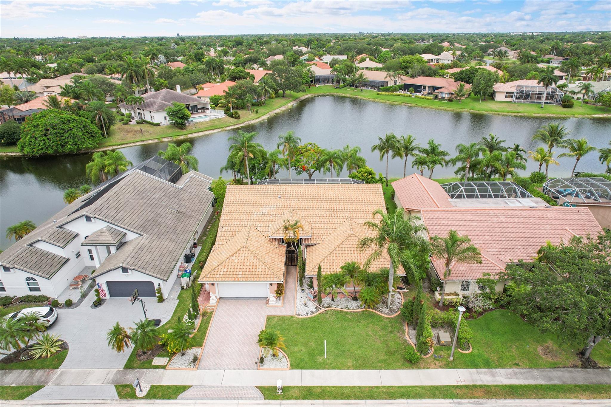 5044 NW 100th Ter