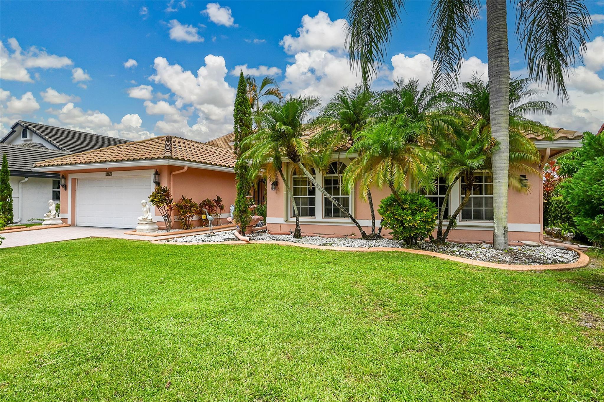 5044 NW 100th Ter