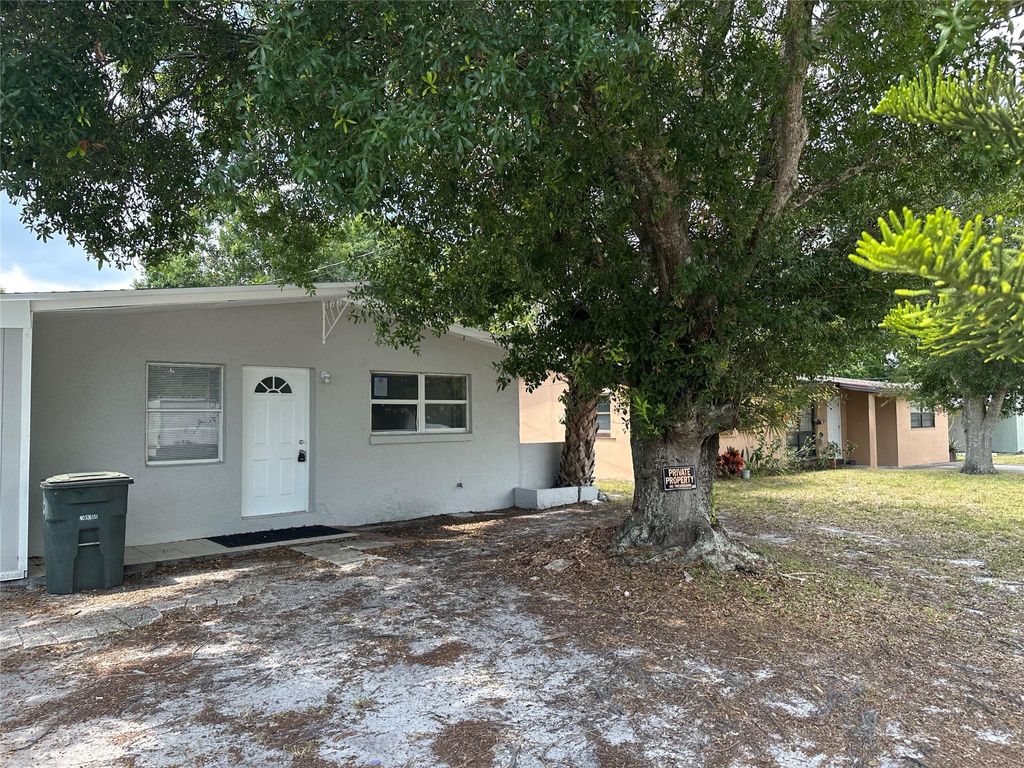 Photo of 115 Maple Avenue, Fort Pierce, FL 34982 (MLS # F10494919)