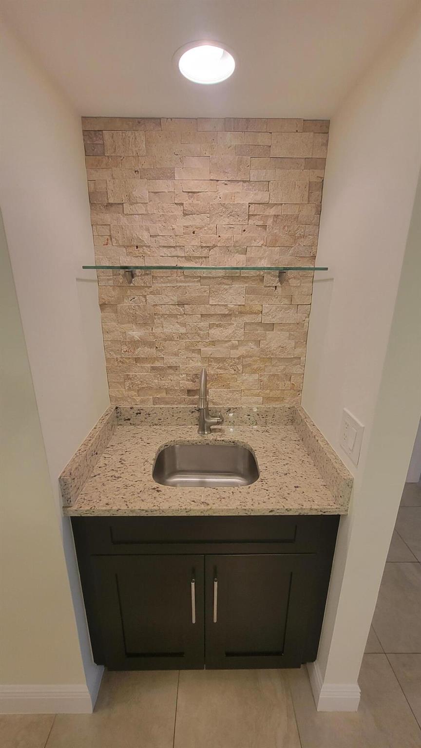 KEYSTONE CONDO - Residential Lease