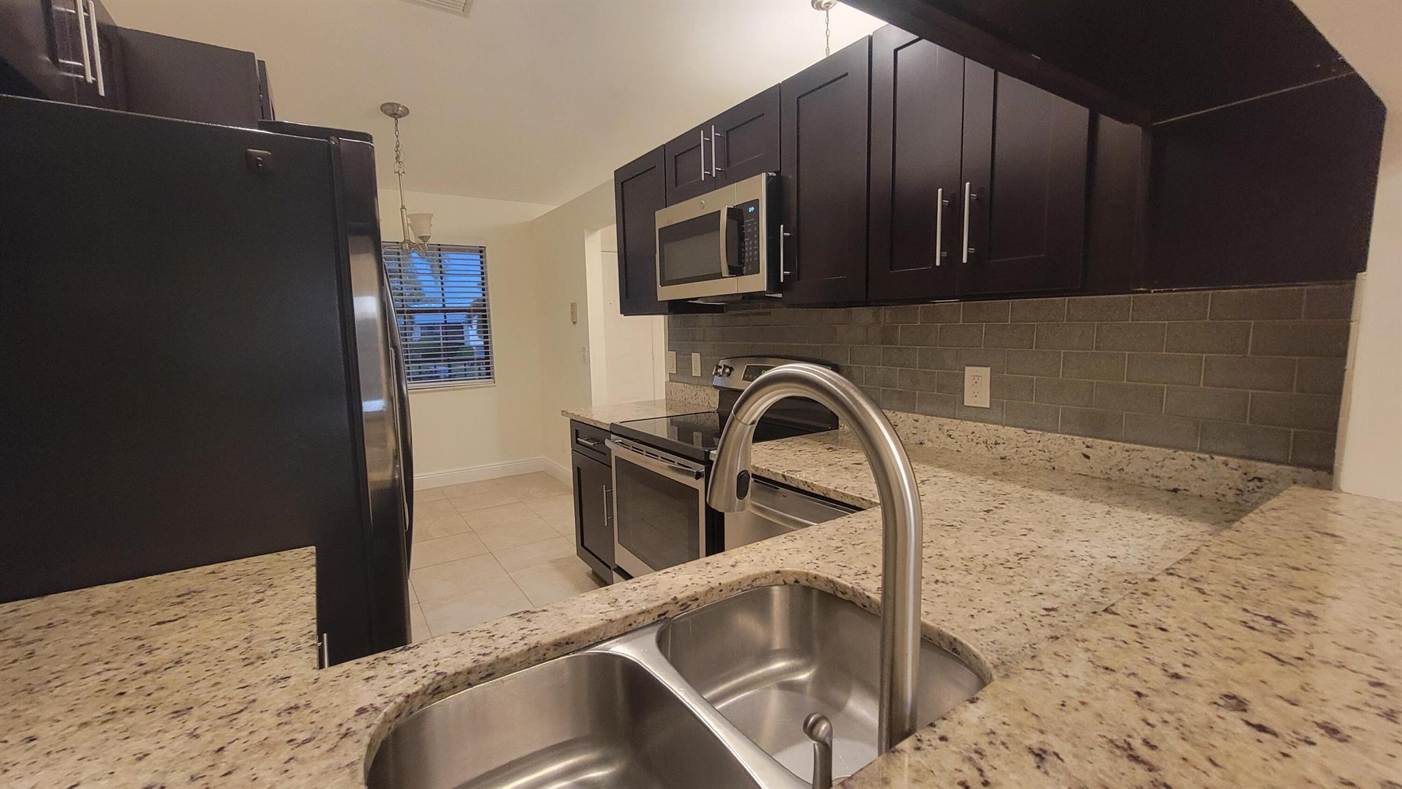 KEYSTONE CONDO - Residential Lease