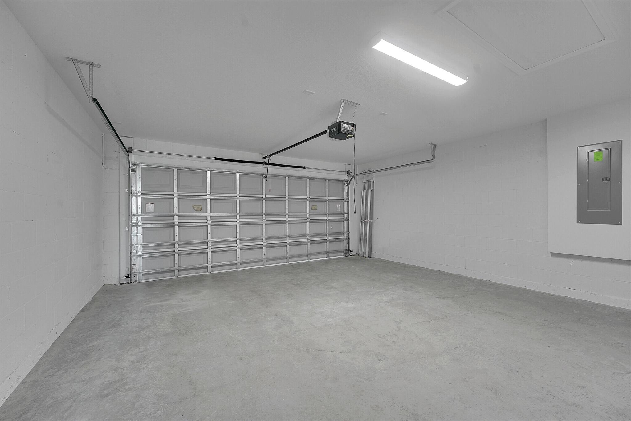 PORT ST LUCIE SECTION 46 - Residential Lease