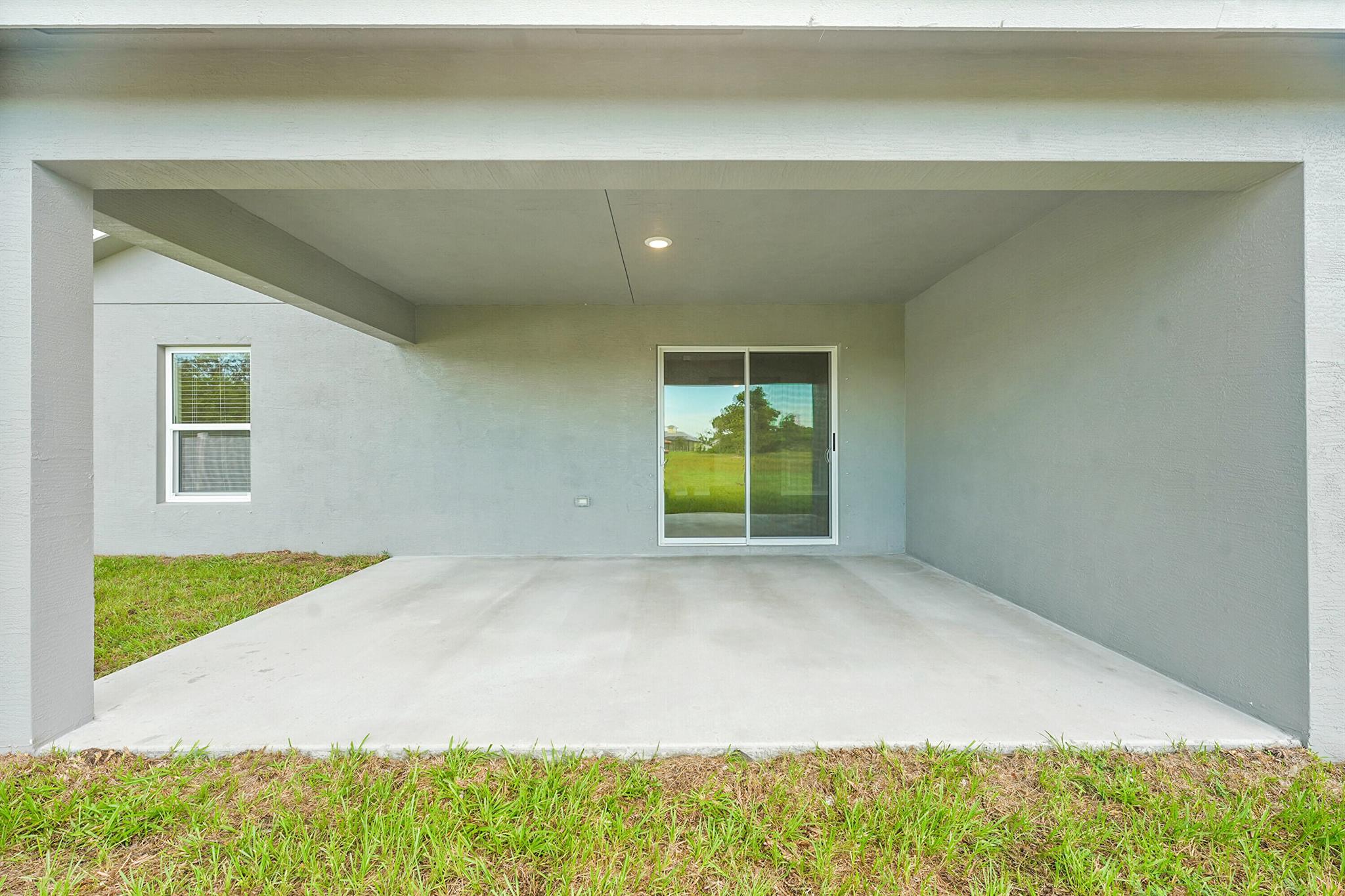 PORT ST LUCIE SECTION 46 - Residential Lease