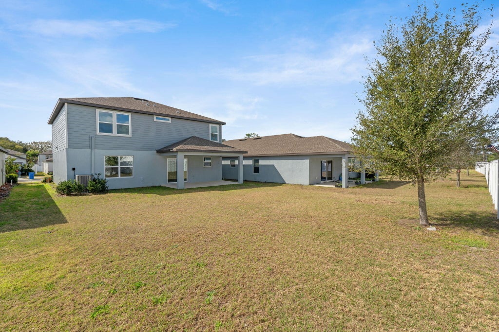 Photo of 9644 Summers Cay Circle, Thonotosassa, FL 33592 (MLS # R11165146)