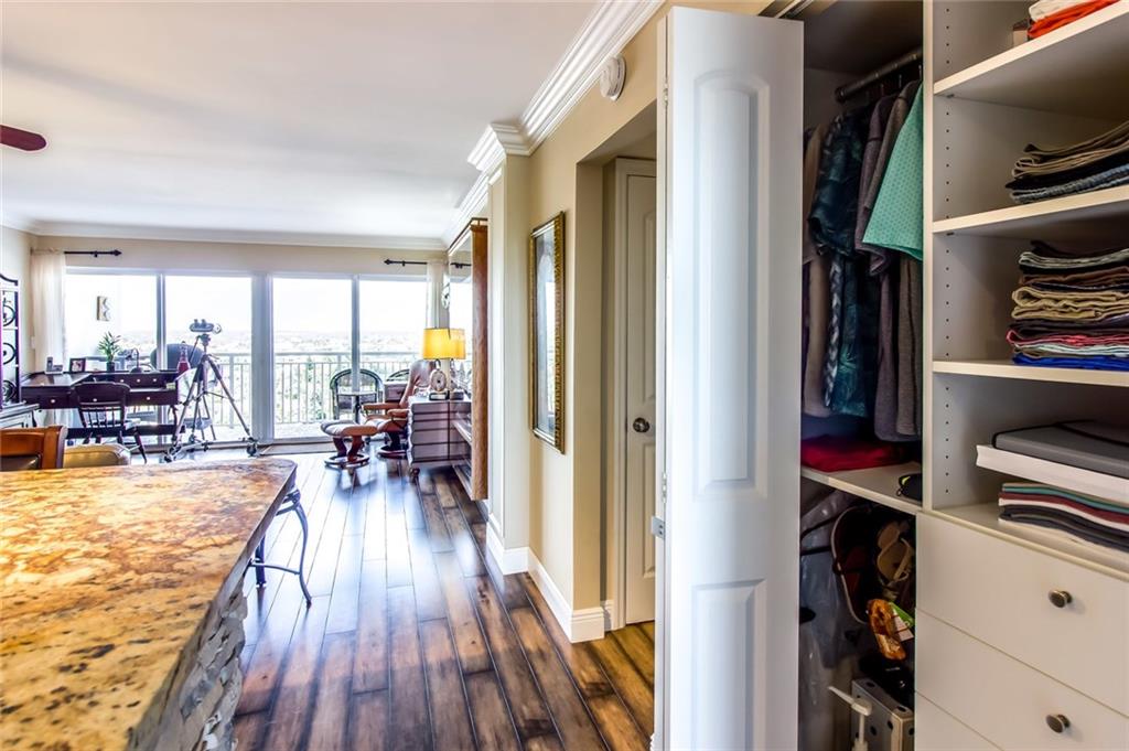 Waters Edge - Residential