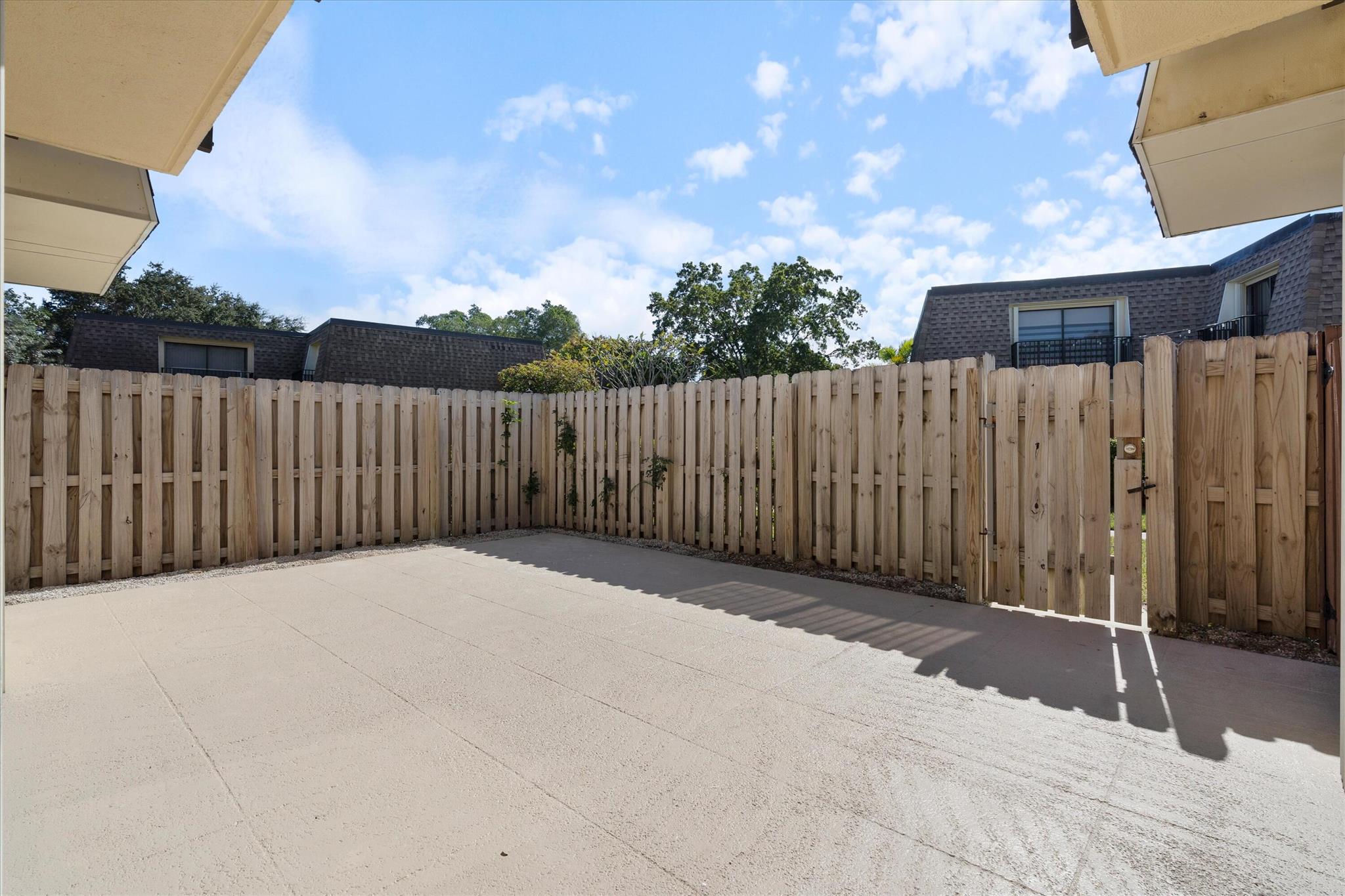 DELRAY OAKS WEST CONDO - Residential