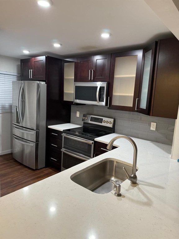 POINCIANA 8 OF PINE ISLAN - Residential