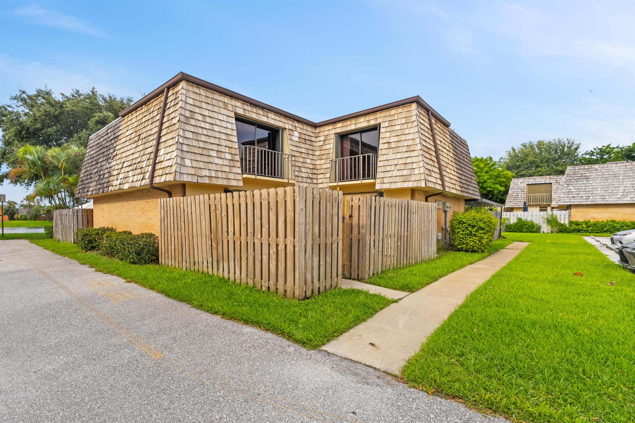 PICTURES COMING SOON! 2/2 Townhome ready for immediate move in! This spacious townhome is equipped with stainless steel appliances, and full-size washer and dryer. Conveniently located by PBI, shopping centers, and I-95. Quick HOA approval making it easy to move in.